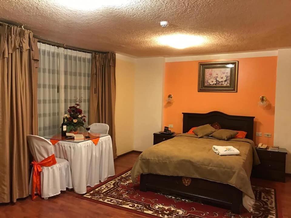 Hotel Los Ilinizas Latacunga Extérieur photo